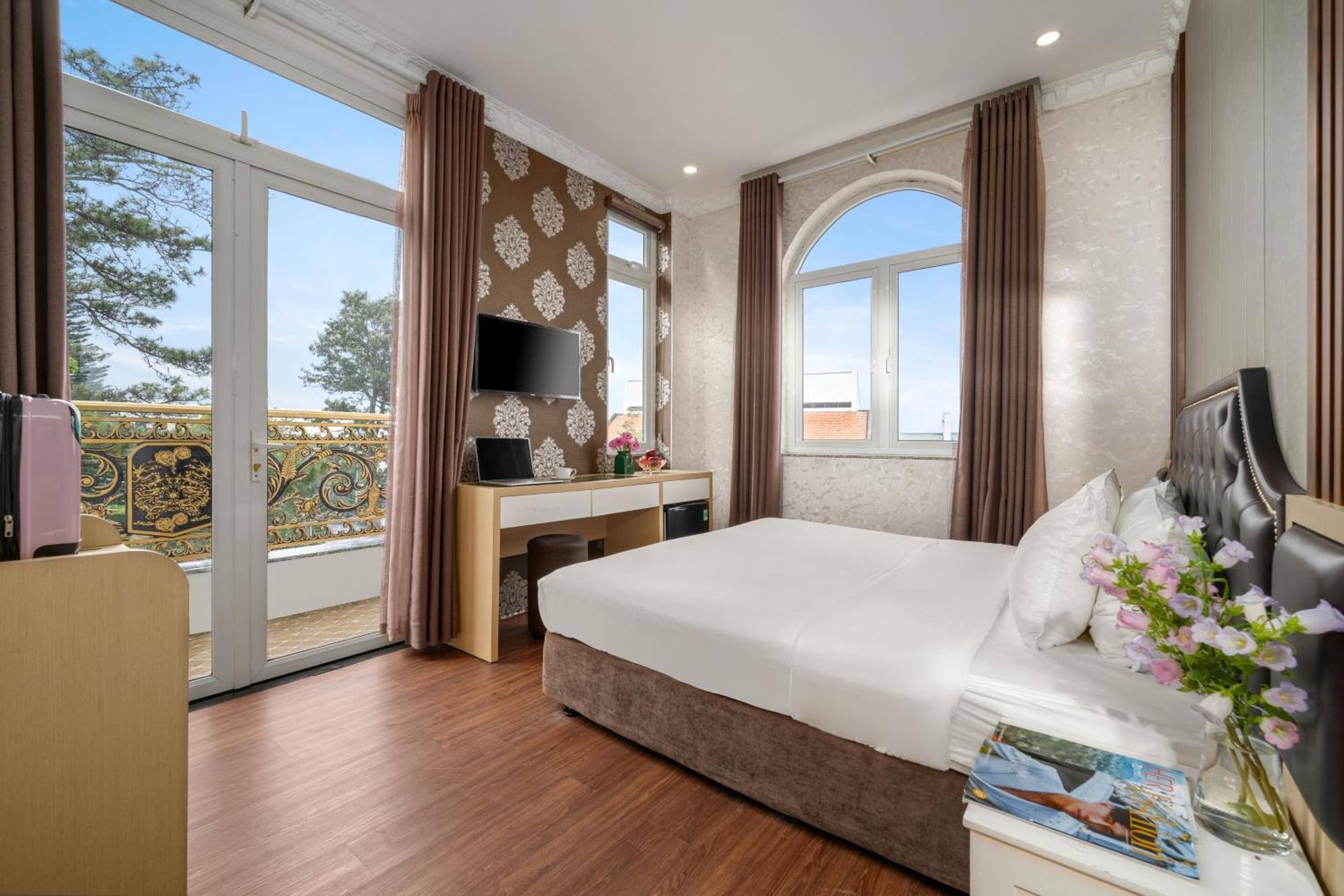 Be U Hotel City View Dalat Luaran gambar